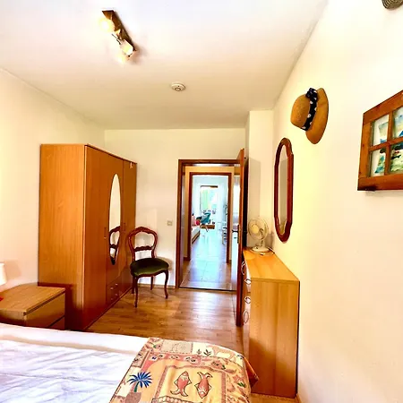 Hanna Homestay *